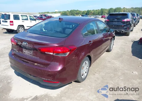 2018 Kia Forte Lx z USA, uszkodzony, nr VIN 3KPFL4A7XJE196462